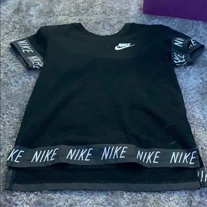 Black nike shirt